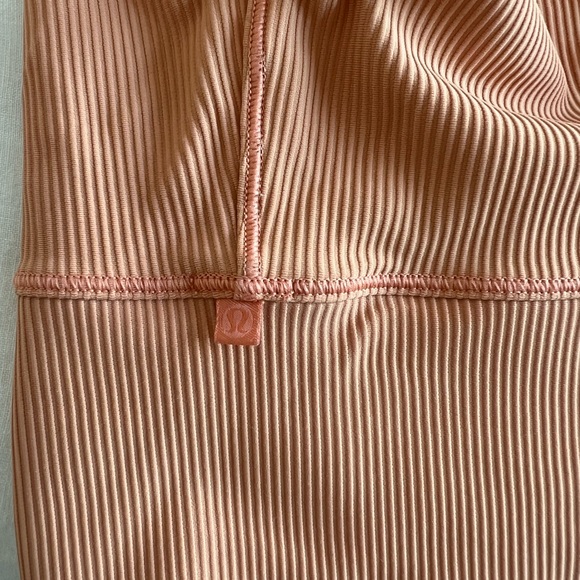 Power Pivot Ribbed Tank Top - Picture 6 of 6